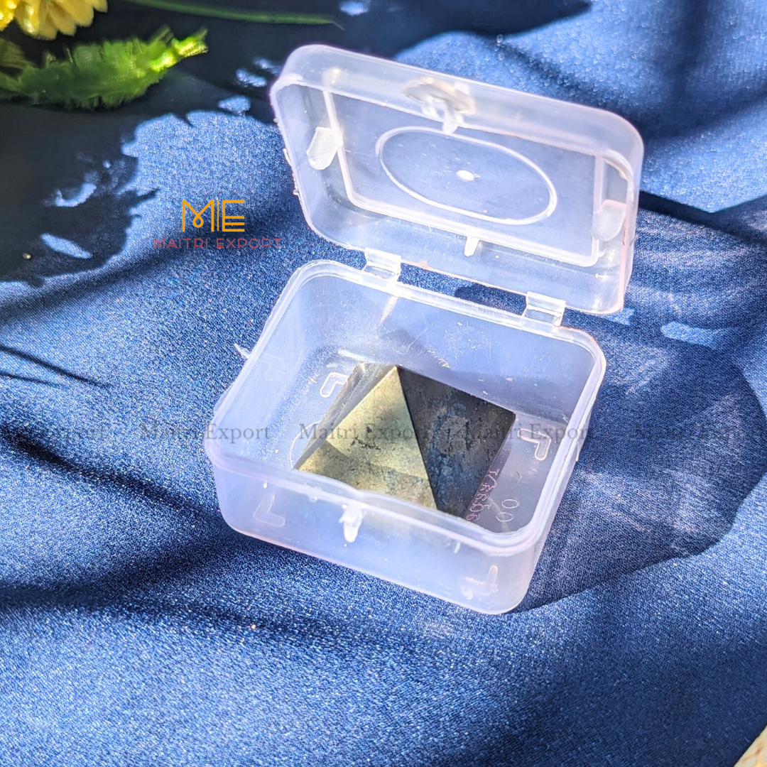 Natural different crystal stone pyramid ( Size: 1 inch )-Maitri Export | Crystals Store