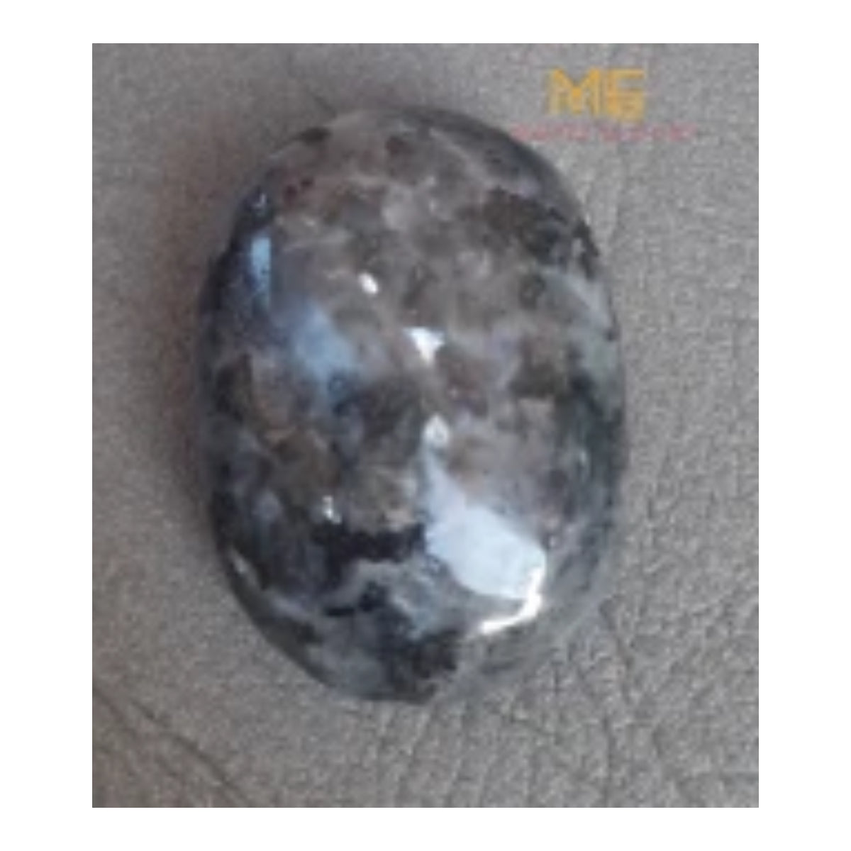 Natural different crystal palmstone for meditation and healing-Maitri Export | Crystals Store