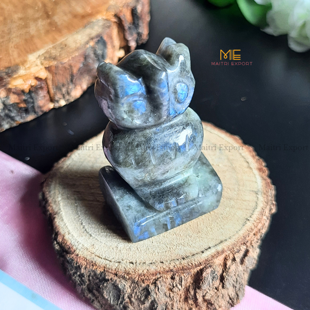 Natural Crystal Stones Owl Carving / Figurine-Maitri Export | Crystals Store