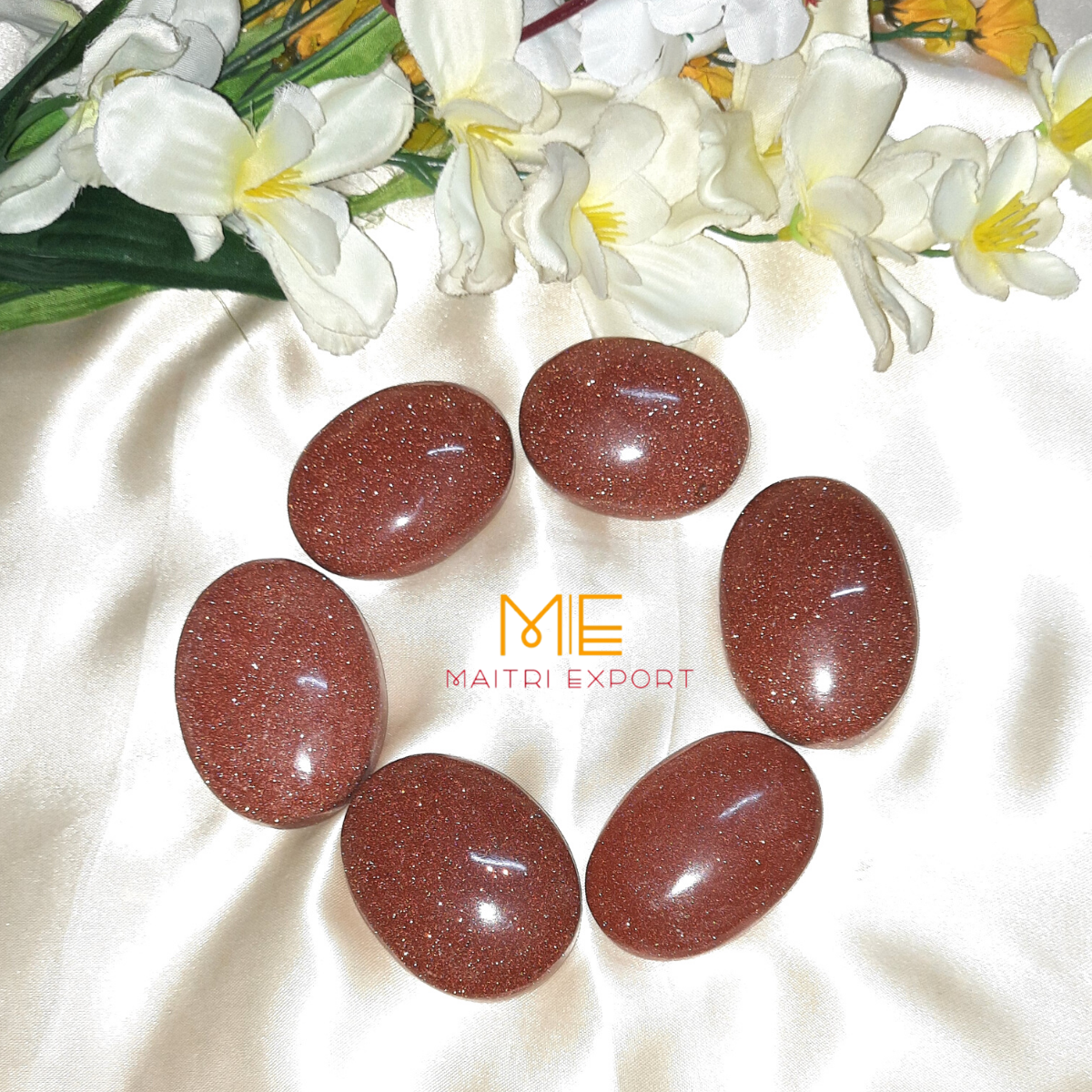 Natural different crystal palmstone for meditation and healing-Maitri Export | Crystals Store