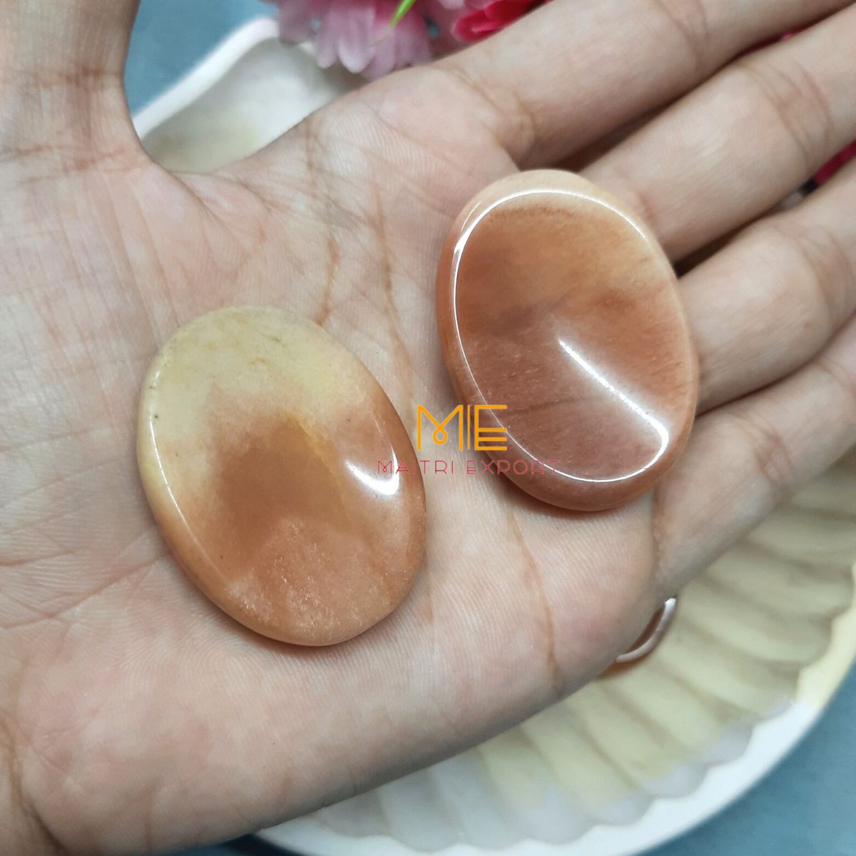 Worry stones / thumbstone-Red quartz-Maitri Export | Crystals Store