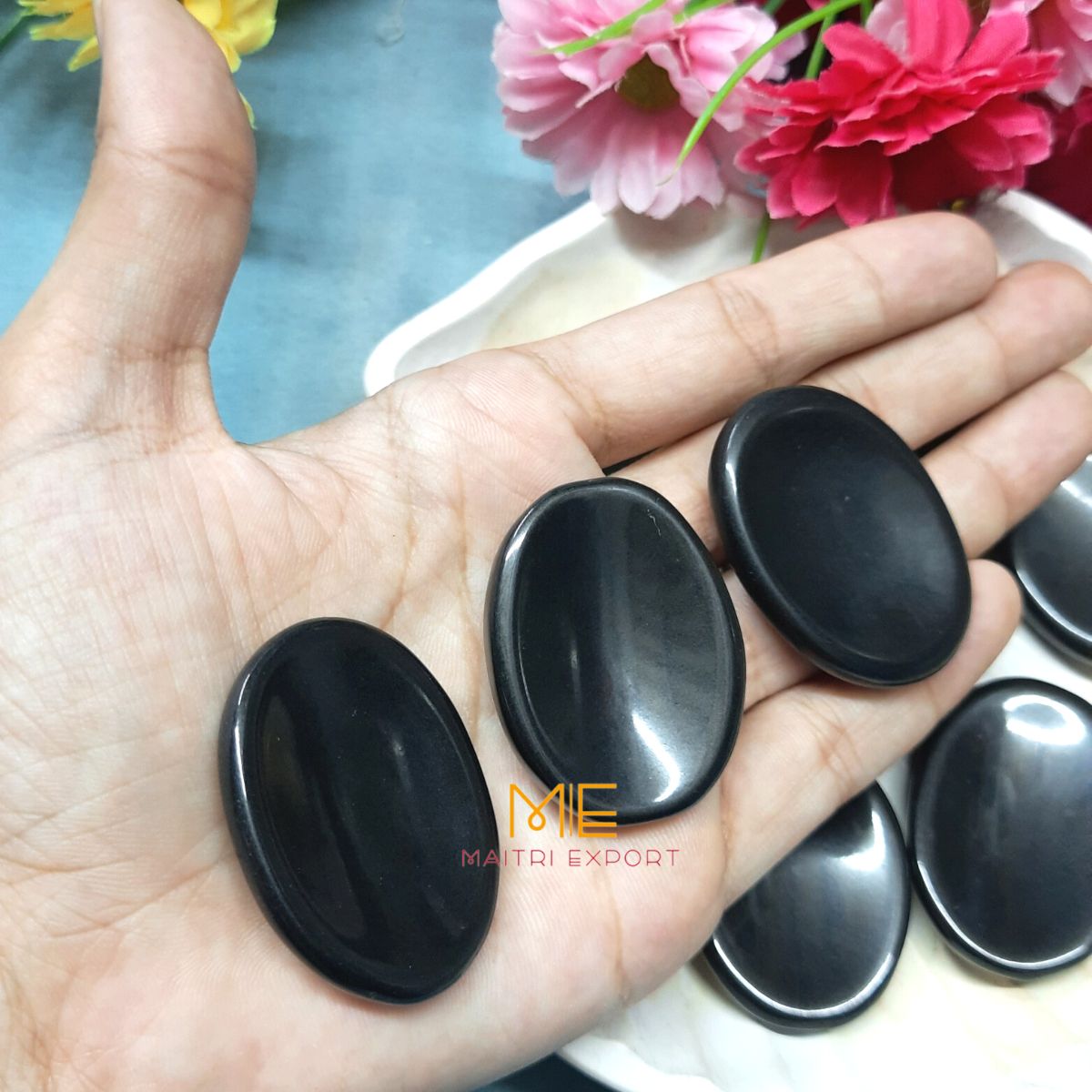Worry stones / thumbstone-Black tourmaline-Maitri Export | Crystals Store