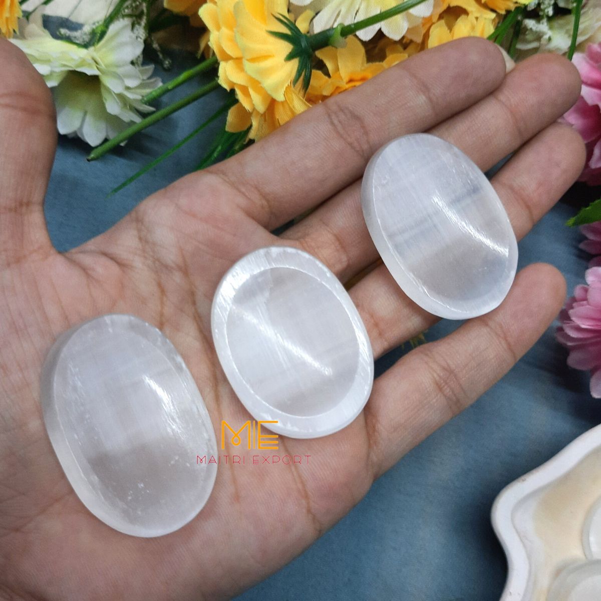 Worry stones / thumbstone-Selenite-Maitri Export | Crystals Store