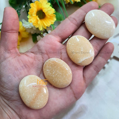 Crystal oval cabochon / mini palmstone-Calcite-Maitri Export | Crystals Store