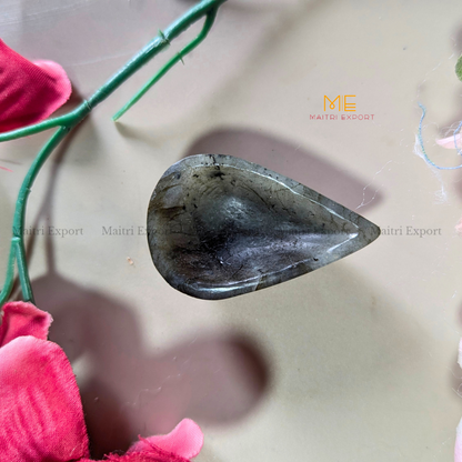 Natural Healing Crystal Stone 1 Face Leaf Shape Diya / Deepak-Maitri Export | Crystals Store