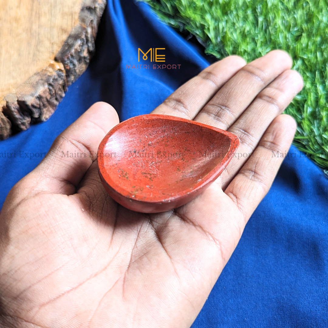 Natural Healing Crystal Stone 1 Face Leaf Shape Diya / Deepak-Maitri Export | Crystals Store