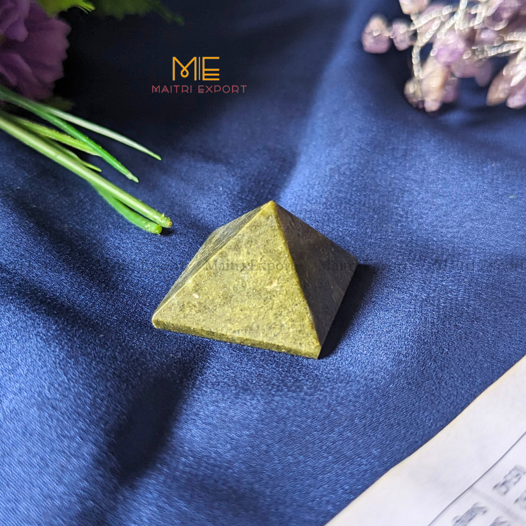 Natural different crystal stone pyramid ( Size: 1 inch )-Nephrite jade-Maitri Export | Crystals Store