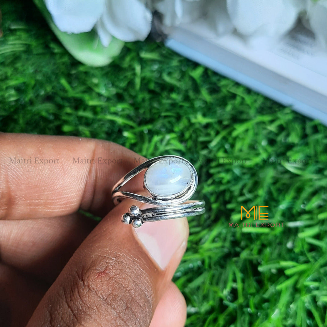 Natural Healing Crystal Gem Quality Stone Adjustable Rings-Rainbow Moonstone-Maitri Export | Crystals Store