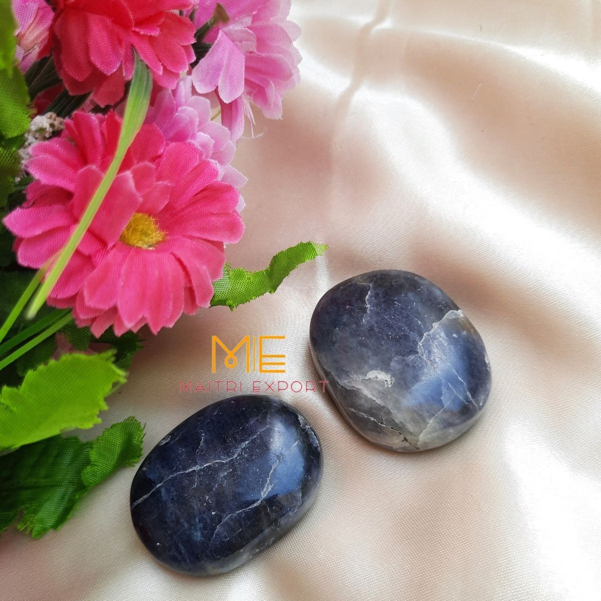 Natural different crystal palmstone for meditation and healing-Maitri Export | Crystals Store